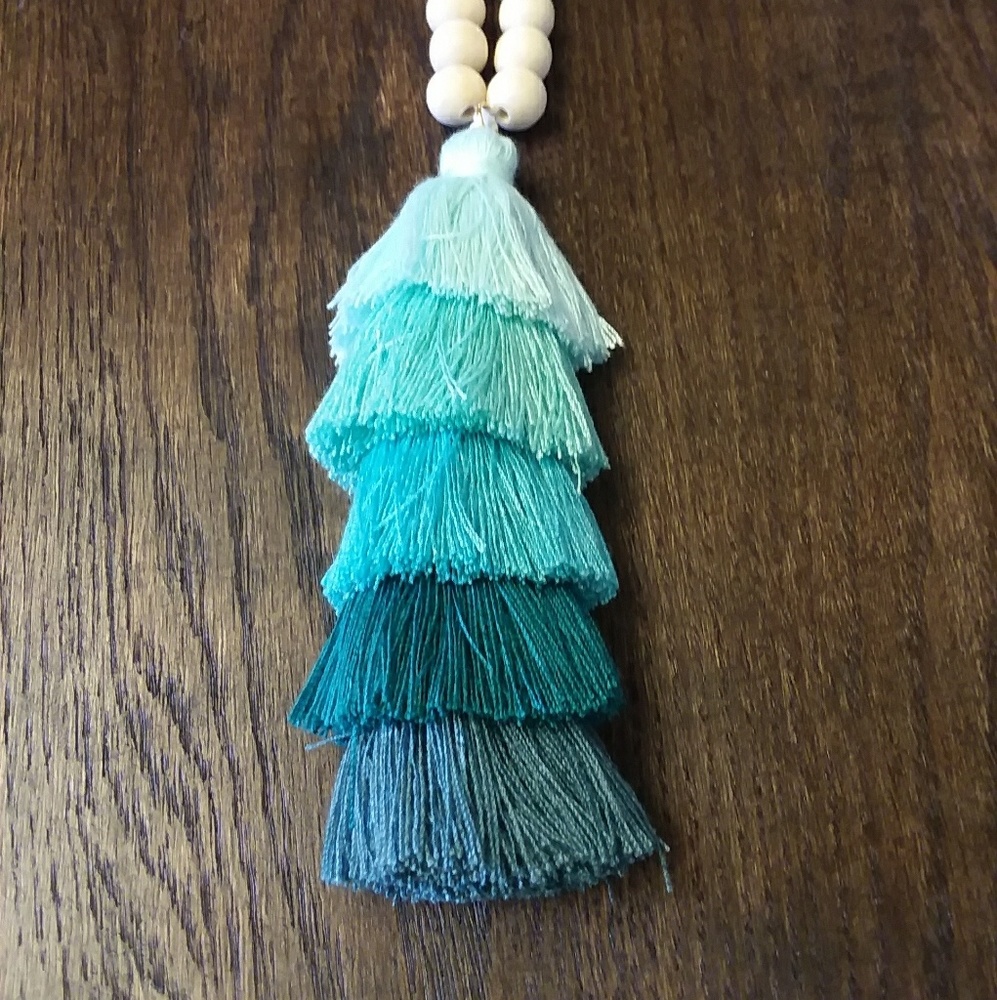 Necklaces - Picture 2 of 4